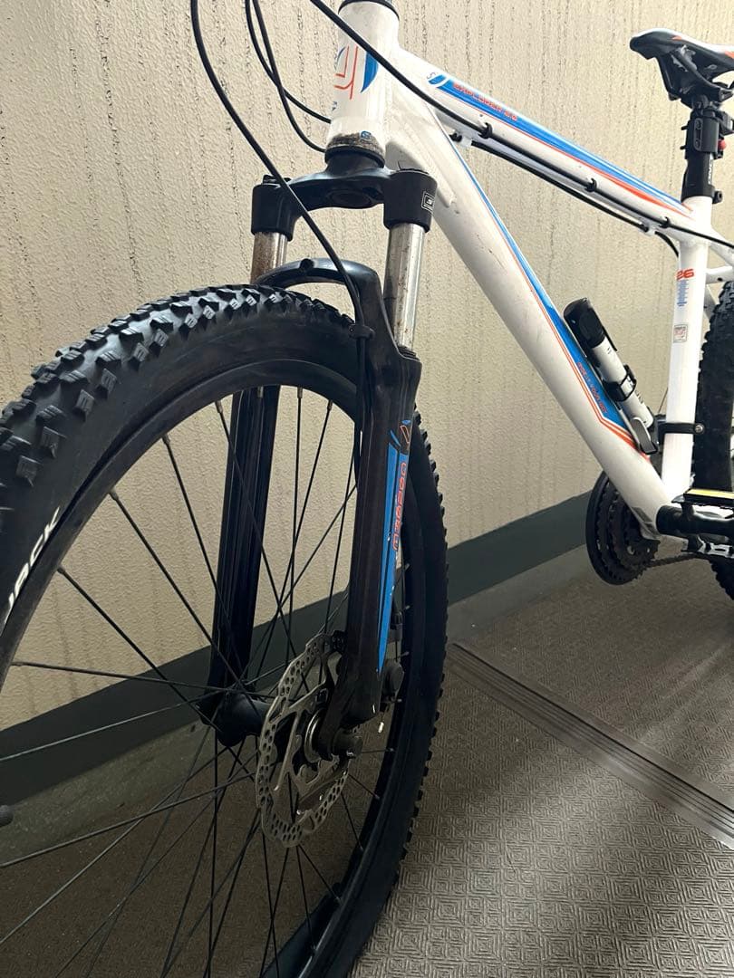 UNIVEGA マウンテンバイクExplorer 2.0 S44 MTB - メルカリ