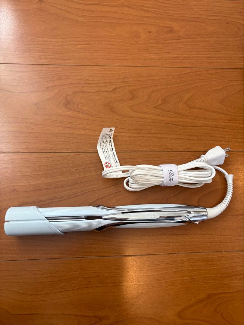 リファ　 ストレートヘアアイロン　箱無し リファビューテックストレートアイロンプロ（黒）¥23000 | hair care