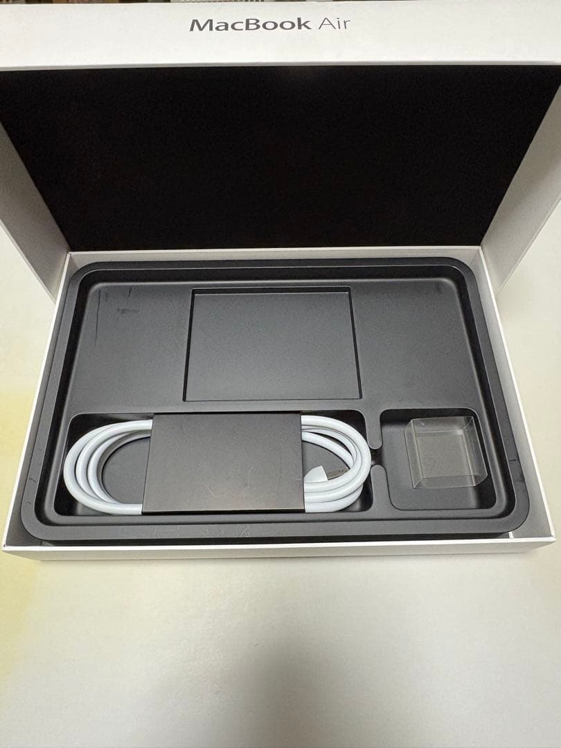 MacBookAir 11インチ A1465 SSD256GB箱あり充電器付き - メルカリ