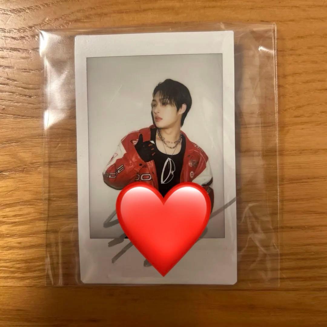 ATEEZ ミンギ ラッフルくじ Wチャンス賞 直筆サイン入り チェキ ATEEZ ミンギ ラッフルくじ Wチャンス賞 直筆サイン入り チェキ 直筆