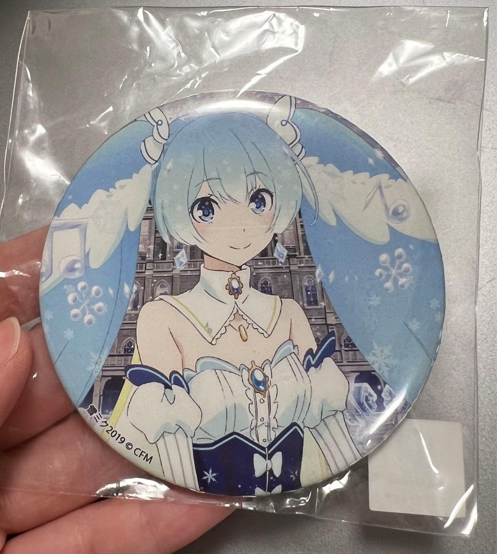 初音ミク 雪ミク miku リゼロ エミリア 缶バッジ 2個セット