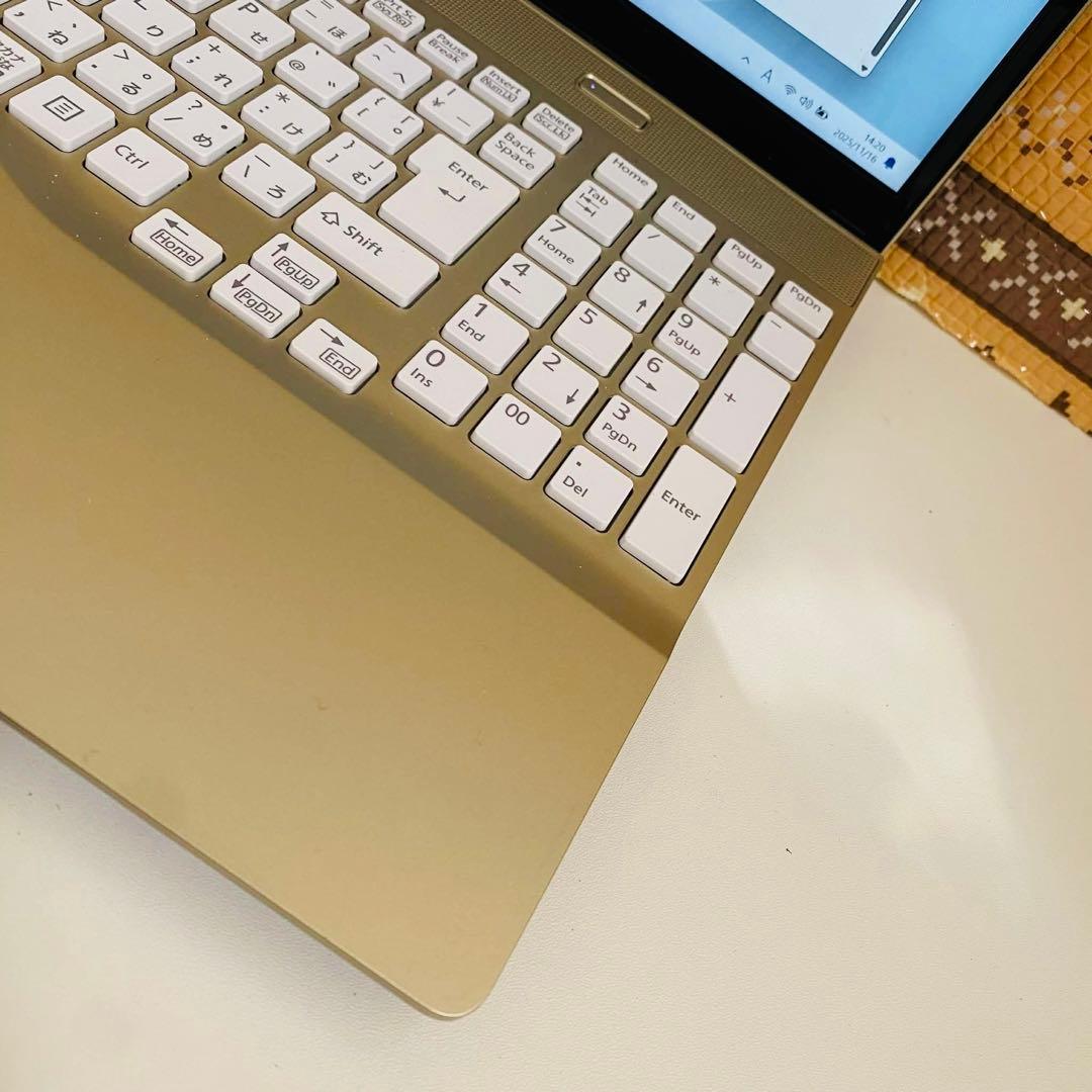 Y63 富士通ノートパソコンSSD第7世代高速 WEBカメラ Windows11 - メルカリ