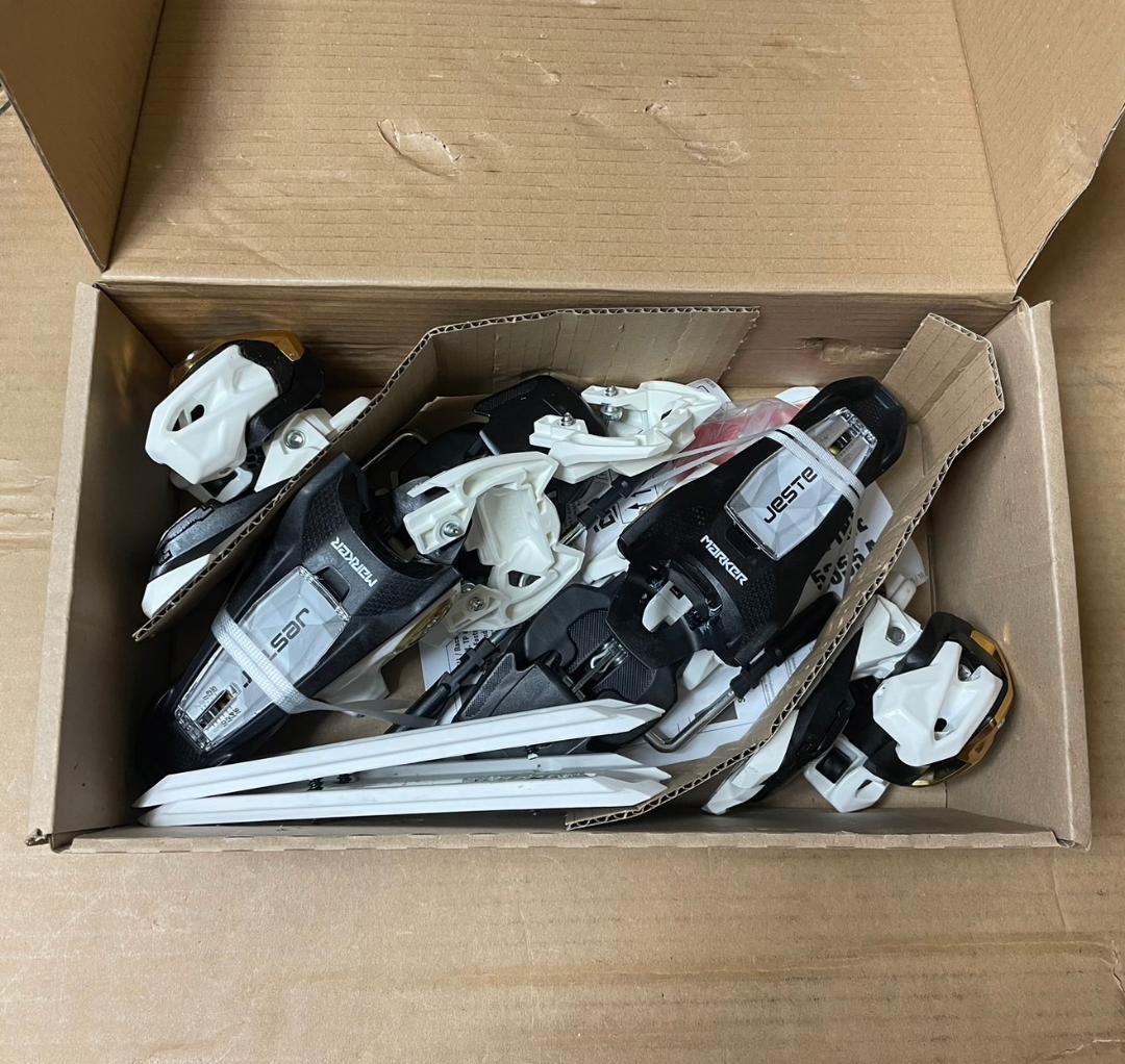 入手困難】 MARKER JESTER 16 Limited Edition - メルカリ