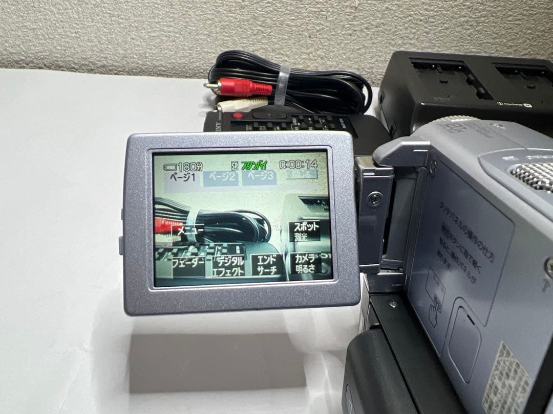 美品】SONY ソニー ビデオカメラ DCR-PC9NTSC 未開封テープ付 - メルカリ
