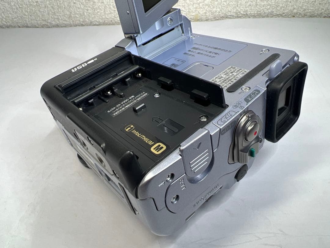 美品】SONY ソニー ビデオカメラ DCR-PC9NTSC 未開封テープ付 - メルカリ