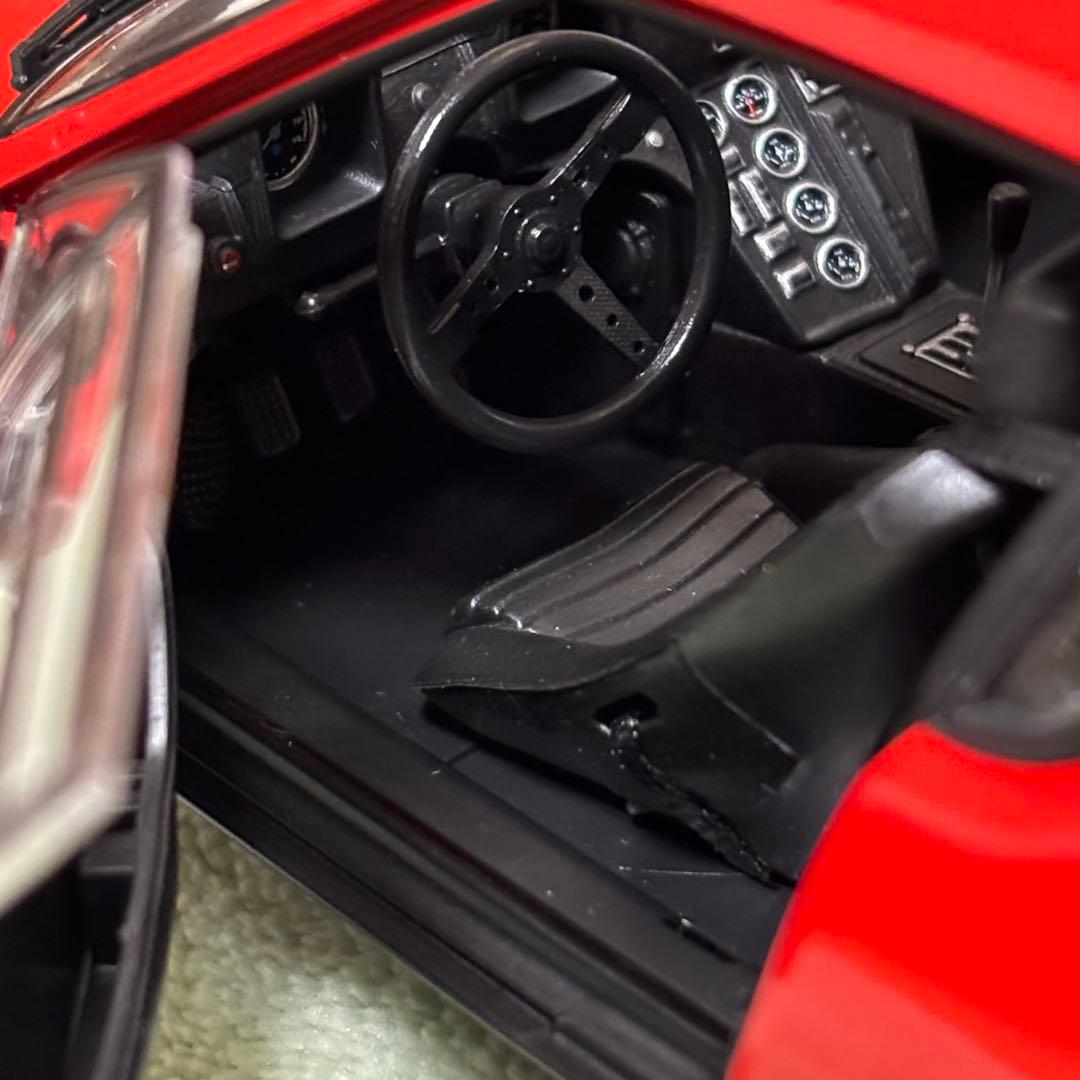 京商1/18 De・Tomaso PANTERA