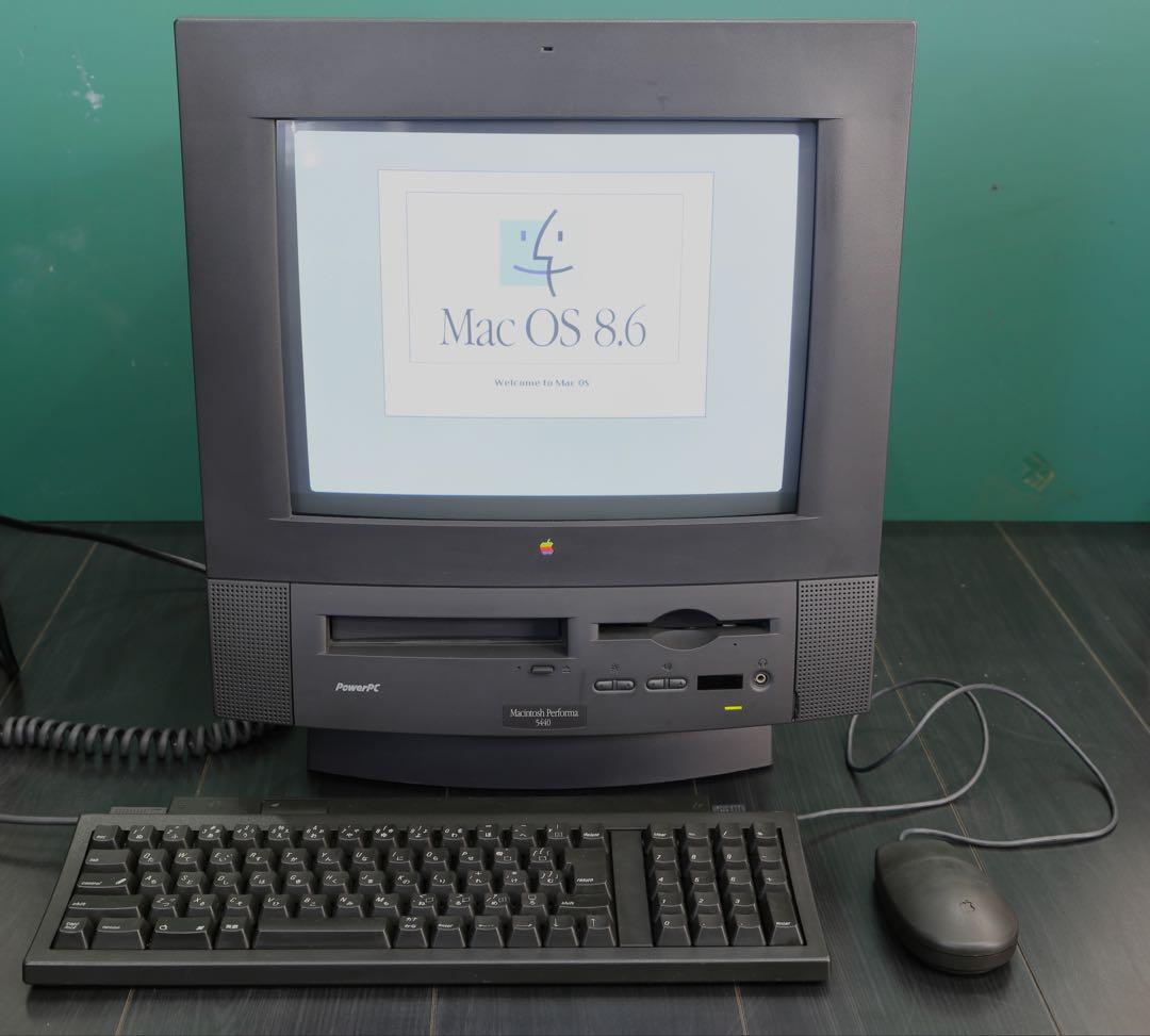 Macデスクトップ Macintosh Performa 5440 Macintosh Performa 5440 (Apple) 1996年 | 古いハードに囲まれて
