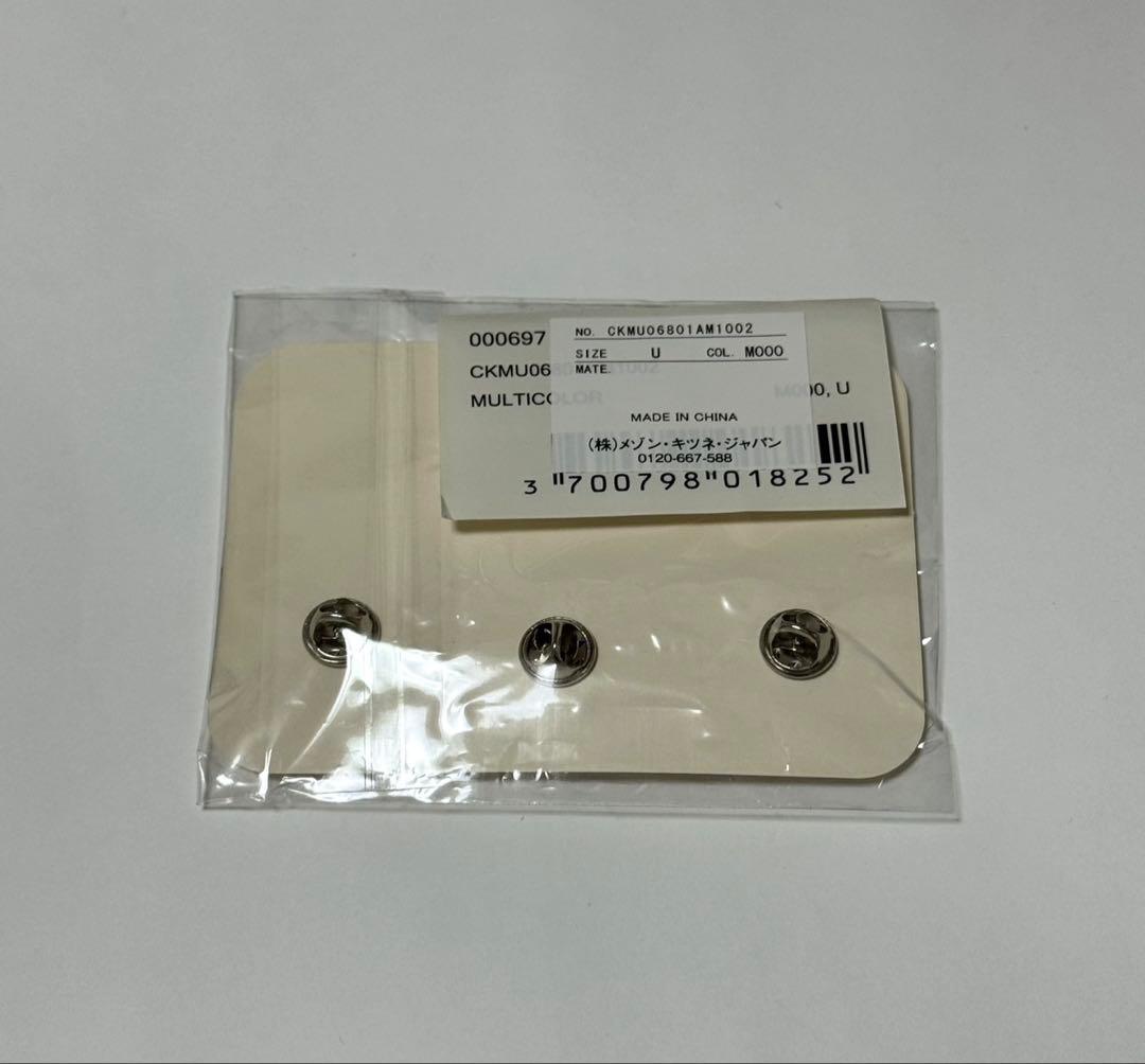 正規品 新品未開封 カフェキツネピンバッジ3個セット - メルカリ