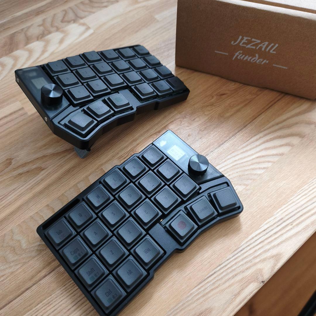 Cornix LP 無線分割キーボード ブラック Cornix LPレビュー｜完全無線対応の分割40％ロープロファイル