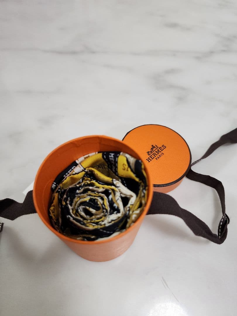 エルメス ボルデュック チェックツイリースカーフ黄色 HERMES