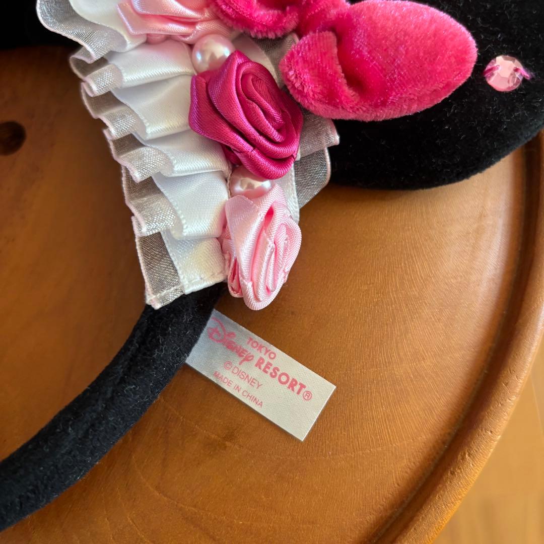 新品 タグ付き！ミニーちゃん カチューシャ 薔薇 ピンクリボン