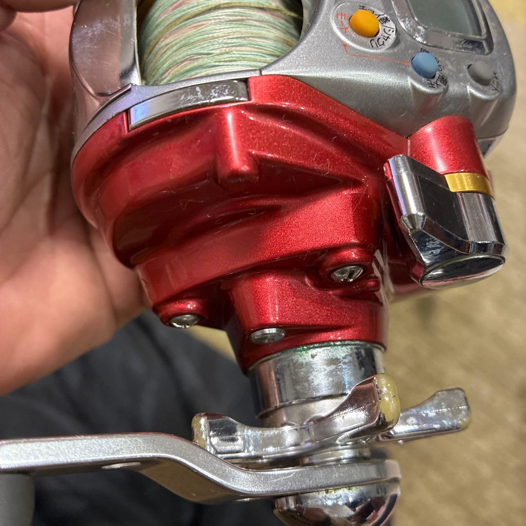 デジタル表示 電動リール レッド - メルカリ