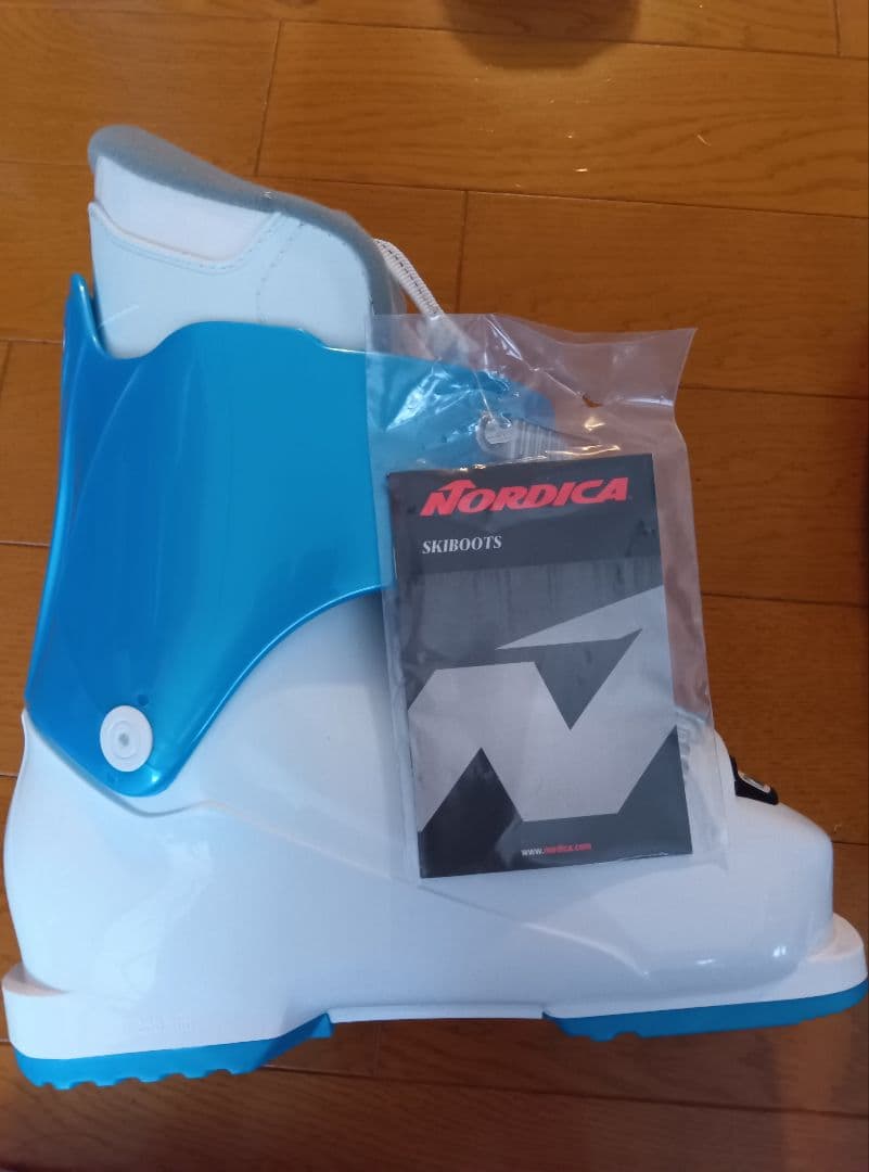 Nordica ノルディカ 女性用スキーブーツ　24.5cm 新品