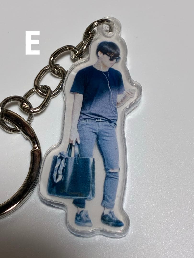 【期間限定在庫セール】BTS j-hope Hobi ホソク アクキー