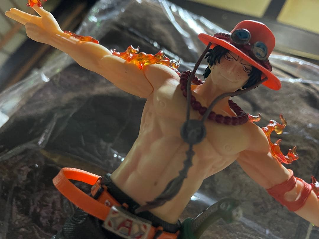 ワンピース エース フィギュア