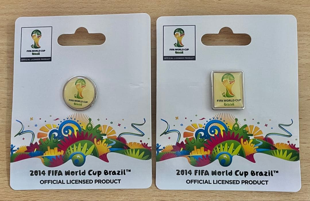 FIFAワールドカップ2014 ブラジル大会 ピンバッジ 2個セット【美品