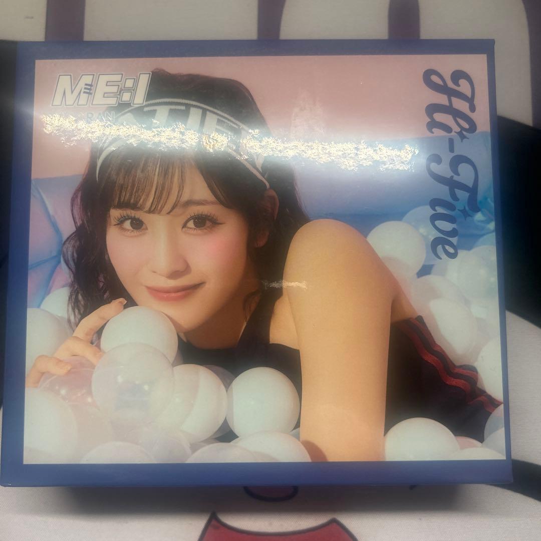 ME:I Hi-Five ユニバBOX 石井蘭 - メルカリ