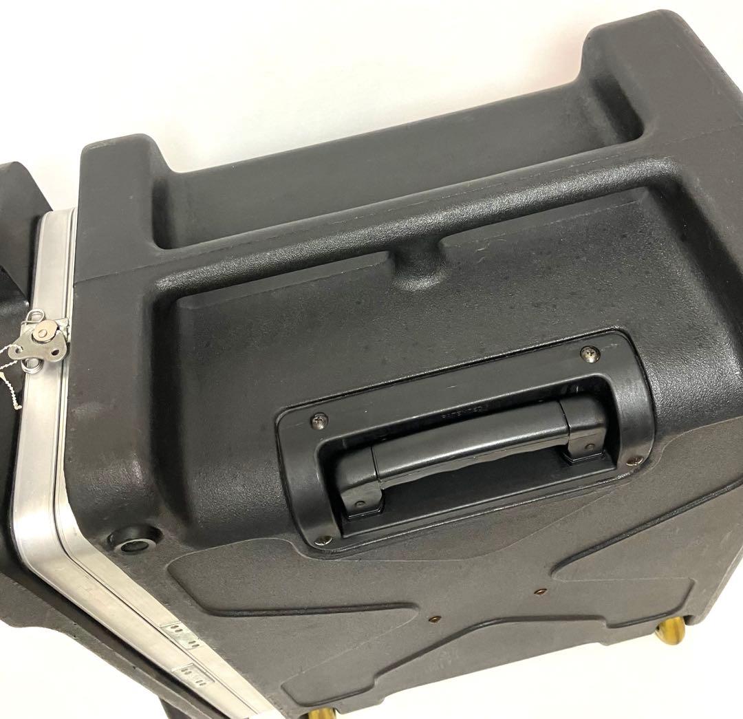 SKB ラックケース キャスター ハンドル付 60cm×54cm×29.5cm