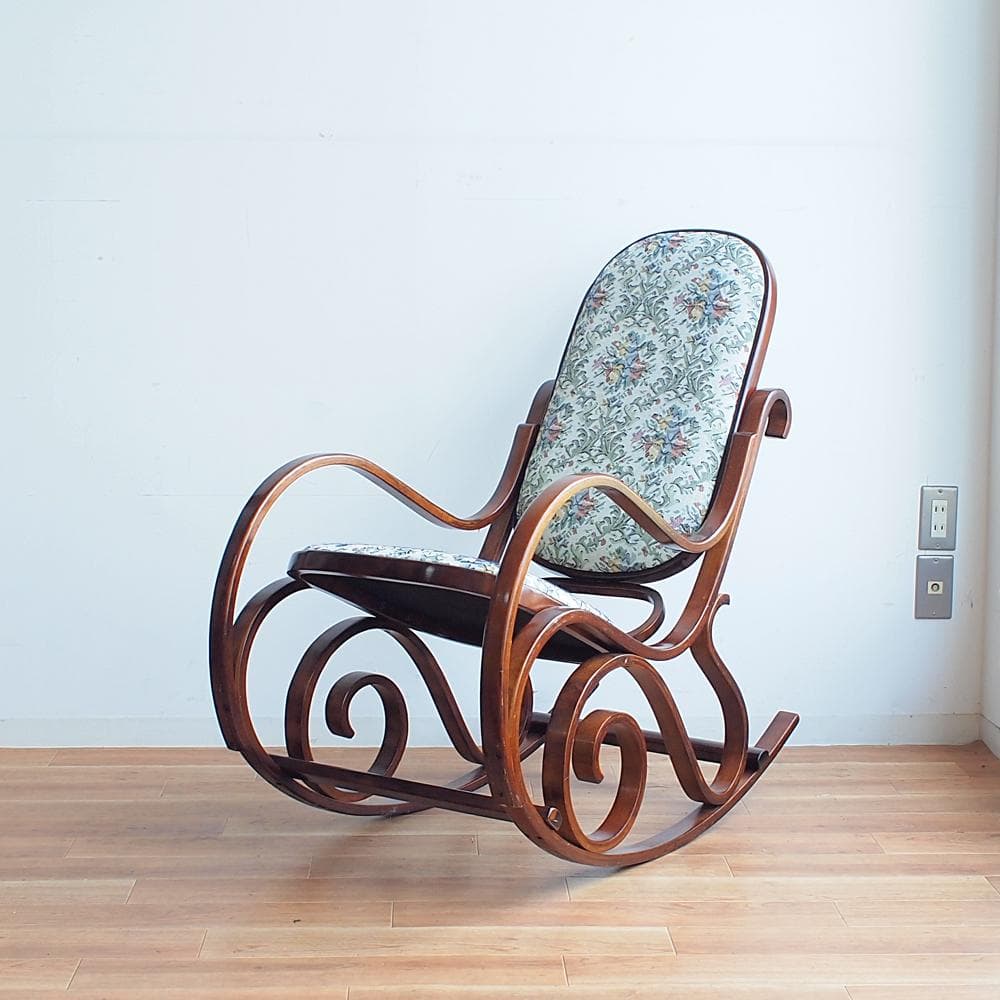 ビンテージ 曲木のロッキングチェア - メルカリ