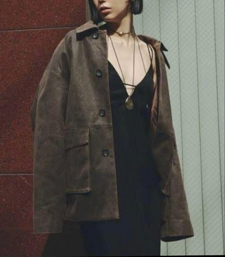 【MIESROHE】フェイクレザーカバーオールジャケット MIESROHE（ミースロエ）の「フェイクレザーカバーオールジャケット