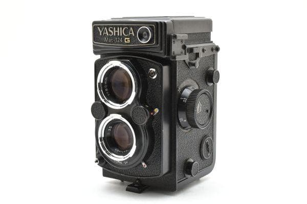 フィルムカメラ Yashica Mat 124G 6x6 TLR Medium Format 二眼レフデビューをお考えの方に最適！YASHICA Mat-124G