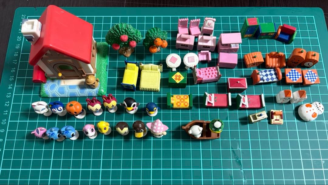 【希少】どうぶつの森 森をつくろう！ フィギュア家具セット 大量セット Yahoo!オークション - どうぶつの森 森をつくろう フィギュアコレクシ