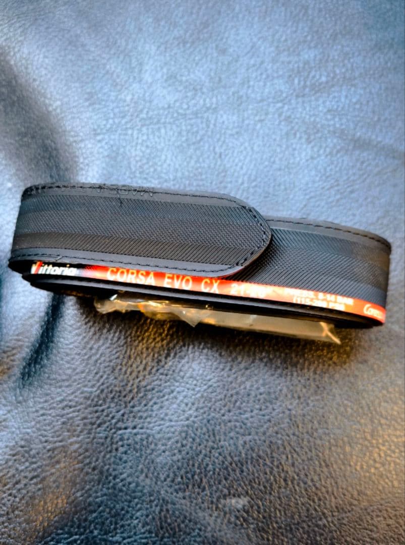 限定50個の逸品！Vittoria Corsa evo cxのタイヤ製ベルト付！ - メルカリ