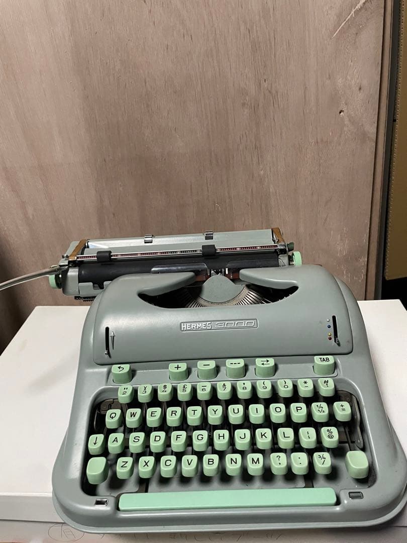 タイプライター　HERMES3000 HERMES 3000 中古タイプライター｜タイプライター専門店の尾河商会
