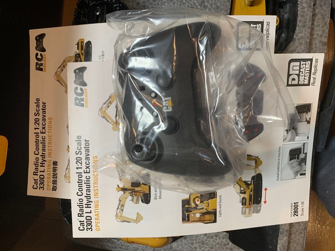新品未使用1/20 CAT CATERPILLAR 330D L RADIO - メルカリ