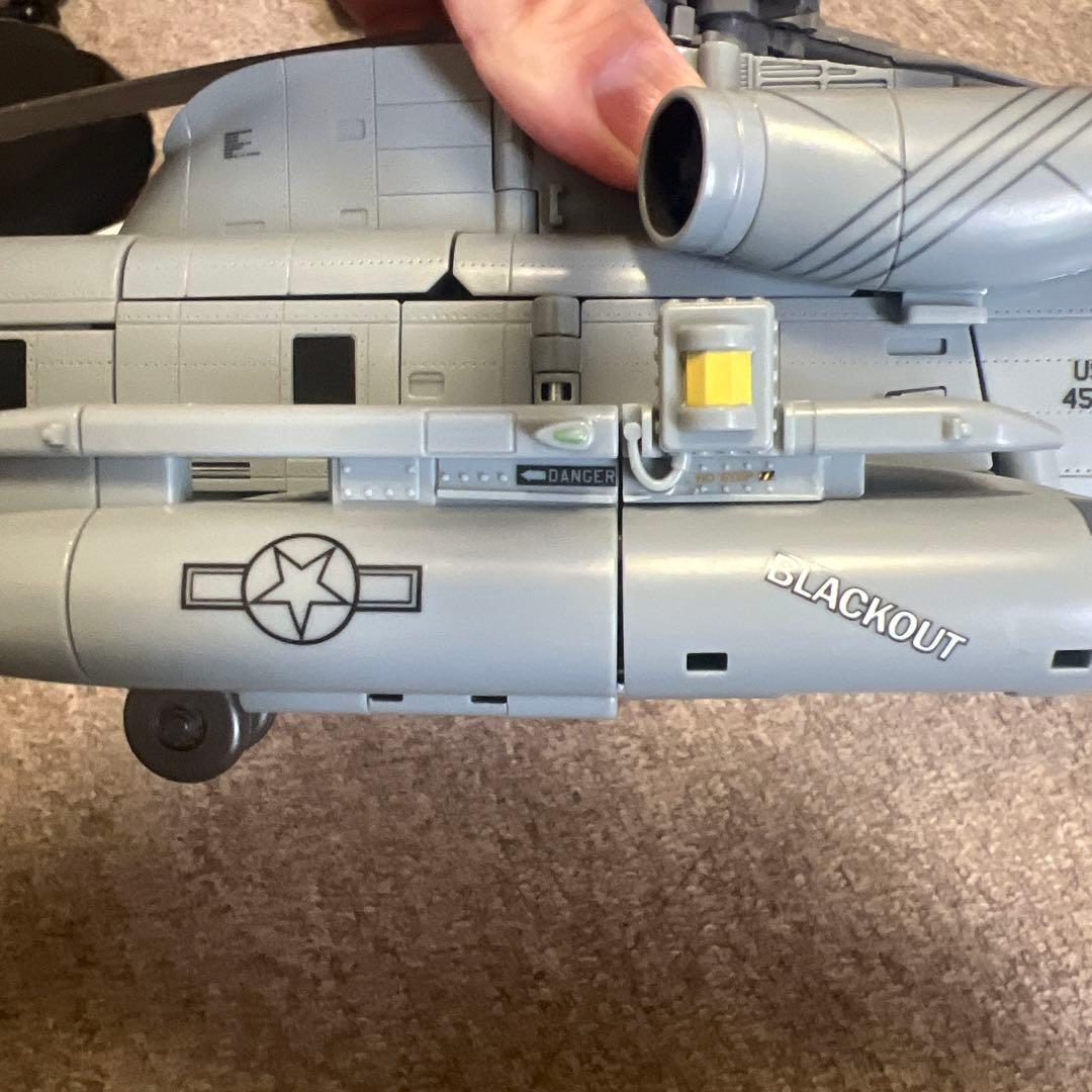 トランスフォーマー MPM ブラックアウト正規品 シール貼り