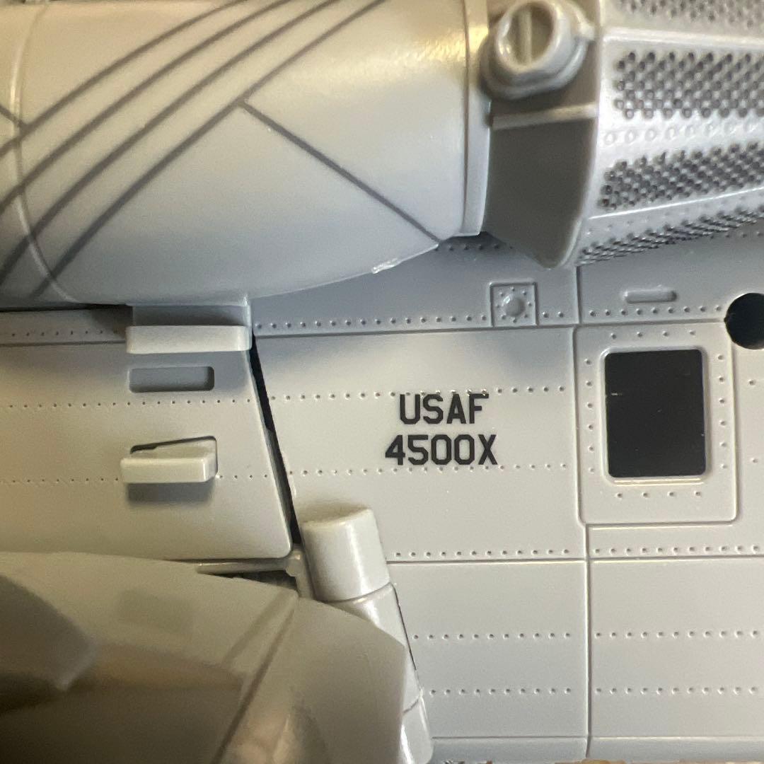 トランスフォーマー MPM ブラックアウト正規品 シール貼り