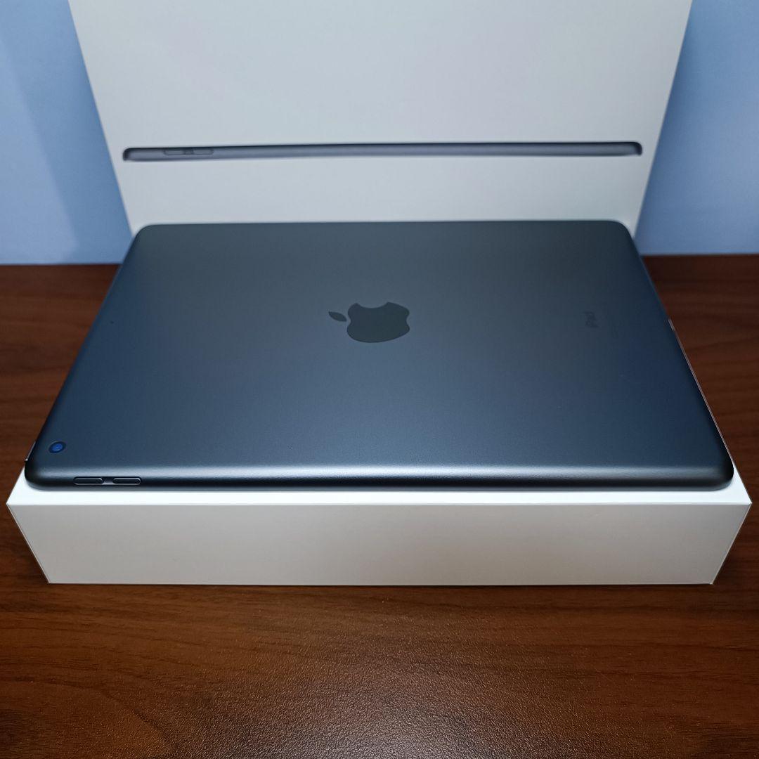 美品) iPad 10.2 第7世代 WiFi 32GB キーボード付き - メルカリ