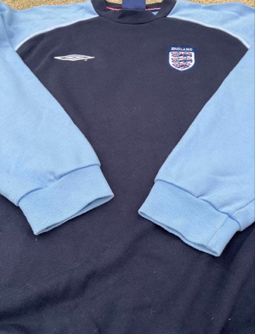 入手困難】アンブロxイングランド代表 スウェットシャツ プルオーバー