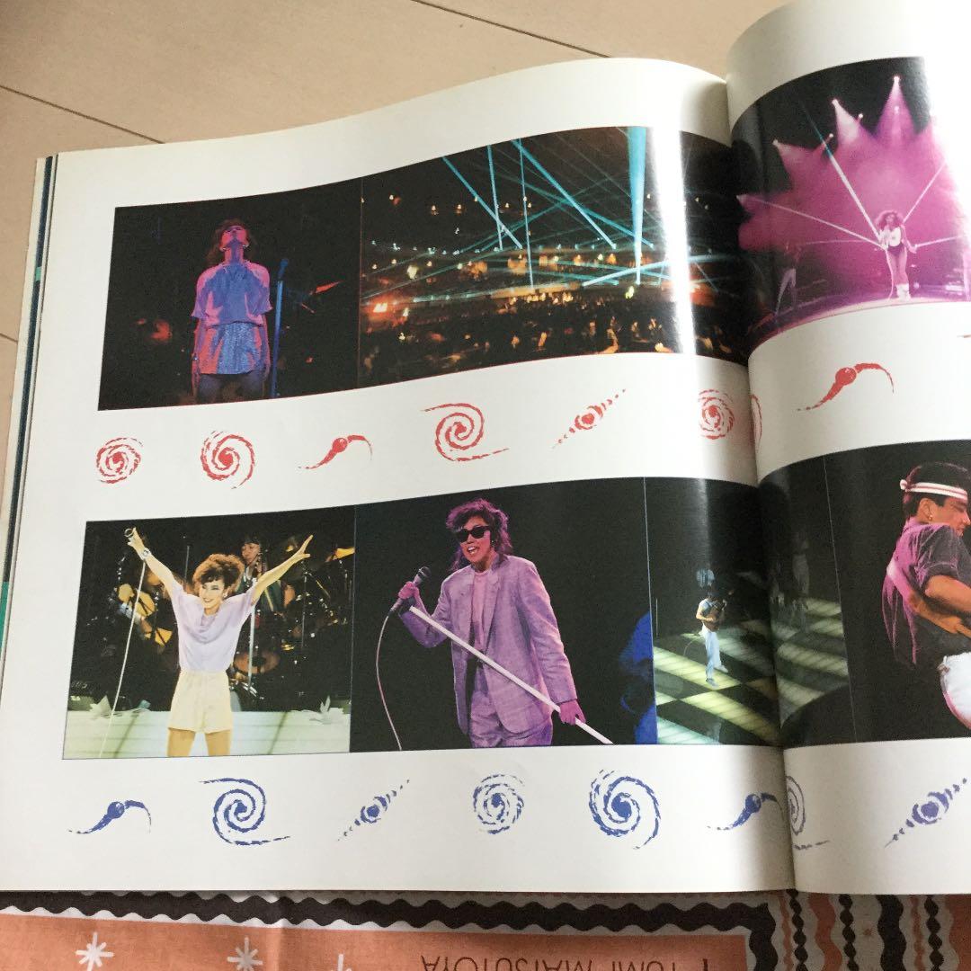 松任谷由実直筆サイン入り1983年コンサート限定図録 、ダンシングサン大判チーフ