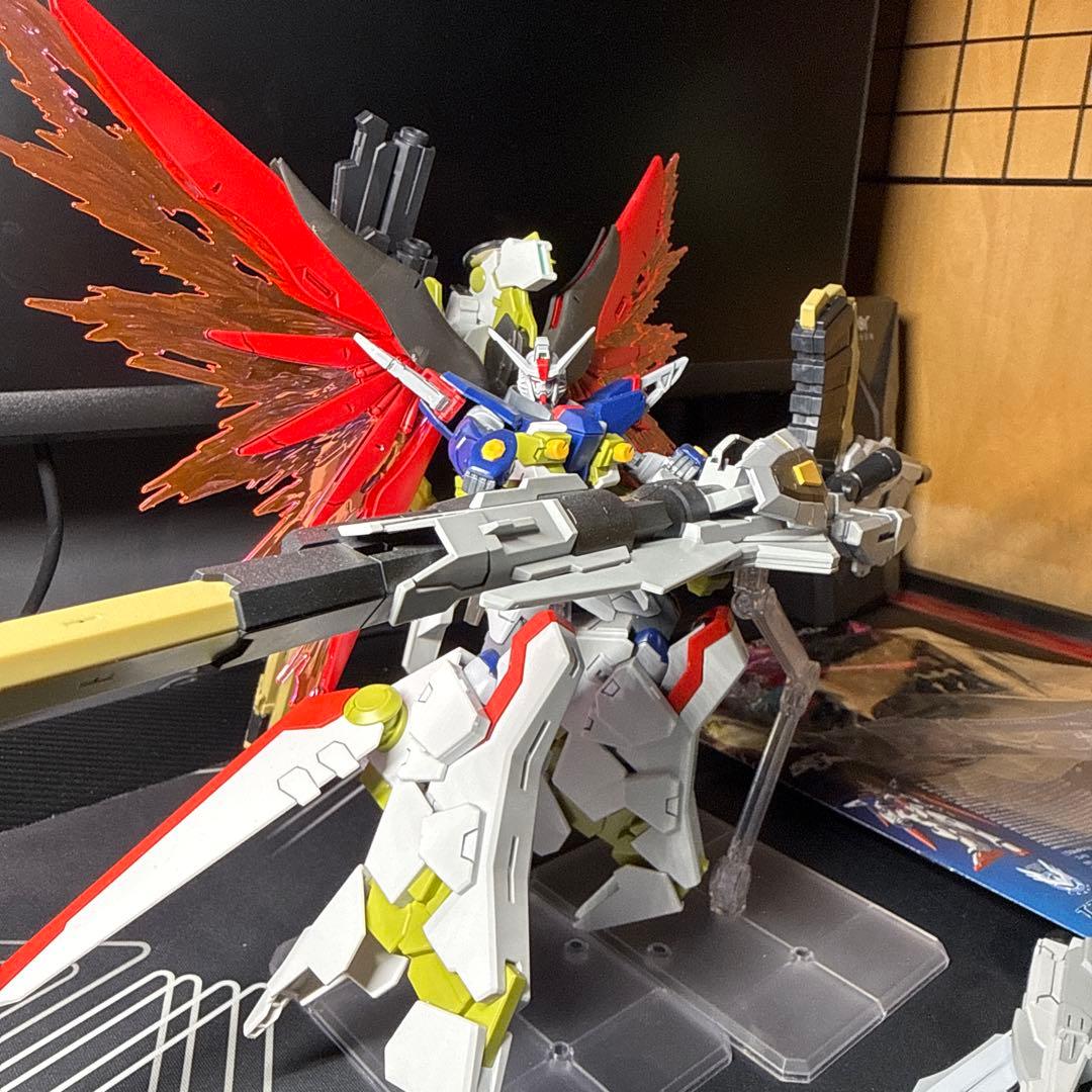 HG デスティニーガンダムSPECII＆ゼウスシルエット 完成品 HG 1/144 デスティニーガンダムSpecII&ゼウスシルエット｜バンダイ