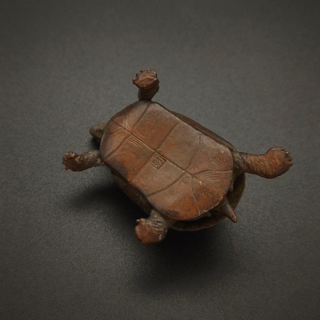 銅製置物 亀 カメ 頭尾可動 銅製 金工品 美術品 茶道具 置物 - メルカリ