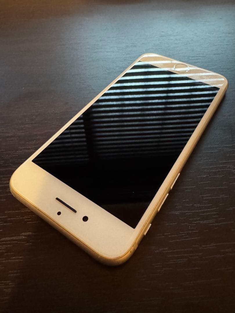 格安！大容量！美品iPhone8！