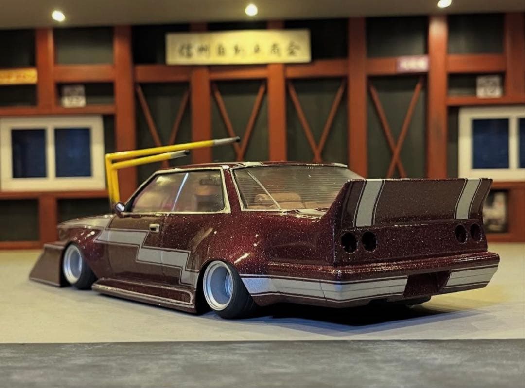 1/24 y30グロリア 完成品 街道レーサー グラチャン チキチキ プラモデル