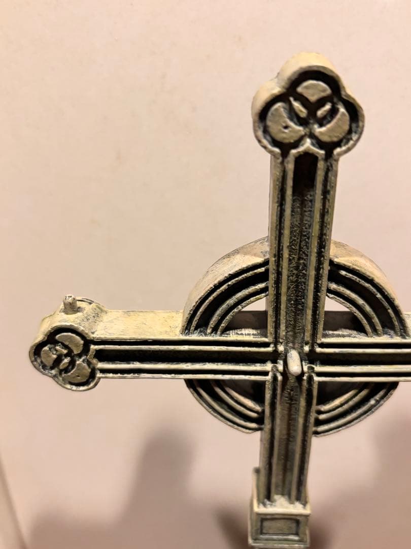 マクファーレントイズ スポーン フィギュア 2002年製 十字架台座