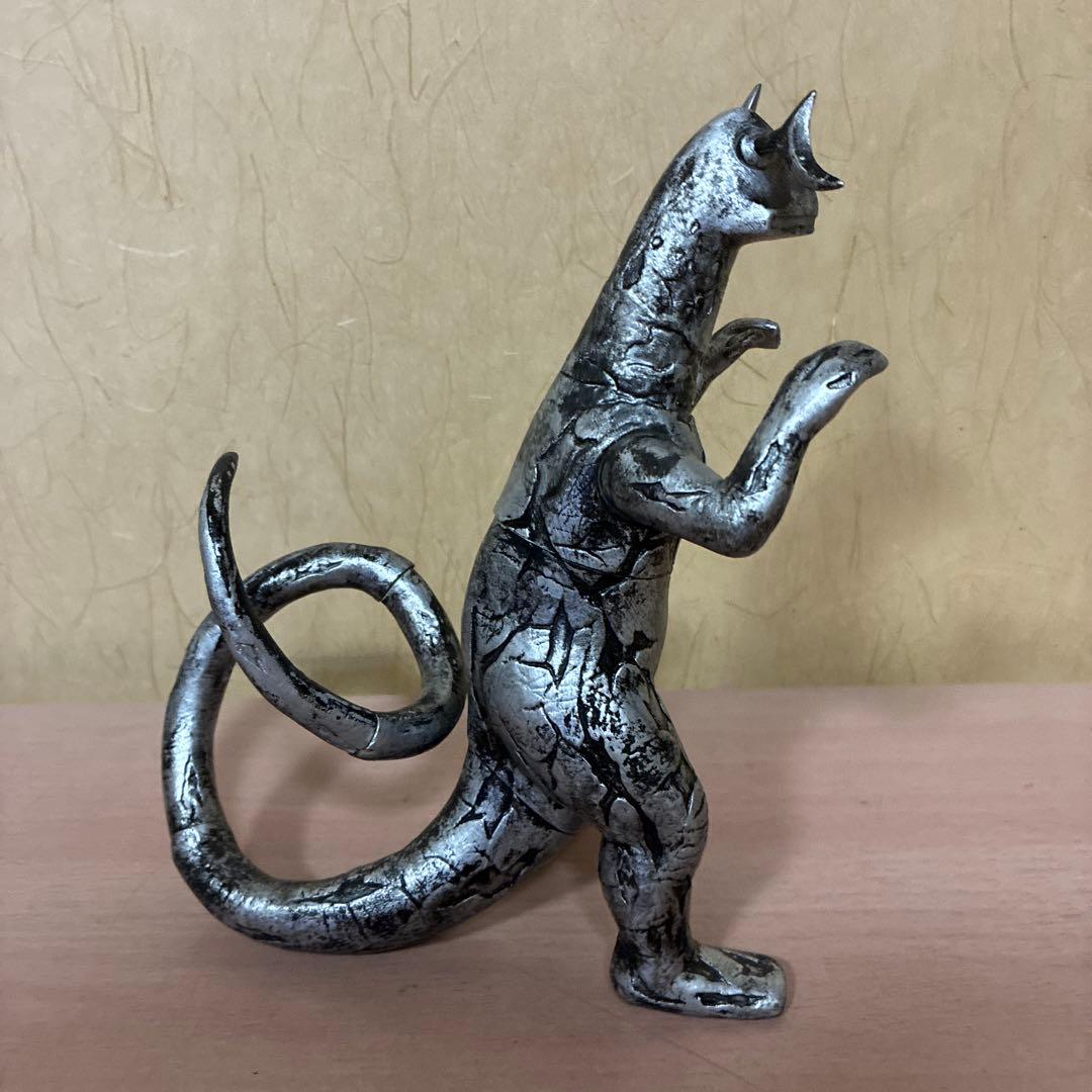 ⭐️希少・レア⭐️ウルトラ怪獣　エレキング　ソフビ　フィギュアマーミット　2000年