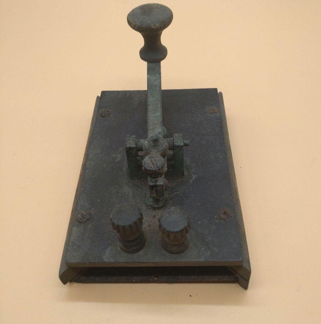 て*つ様 昭和レトロ 戦時中 旧陸軍 モールス信号送信機 - メルカリ