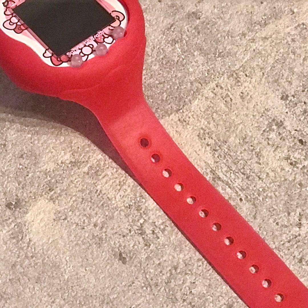 Tamagotchi Uni 赤 サンリオキャラクターズ 本体