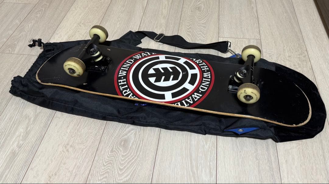 ELEMENT スケートボード グラフィックデッキ 専用バッグ付き bb027082-2.jpg