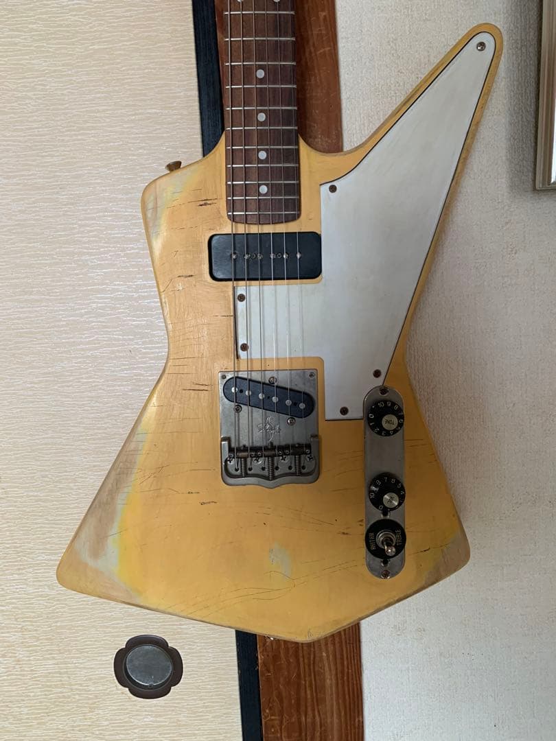 エクスプローラーエルボーカット　テレキャスター　ノーブランドP-90 レリック エクスプローラーエルボーカット テレキャスター ノーブランドP-90