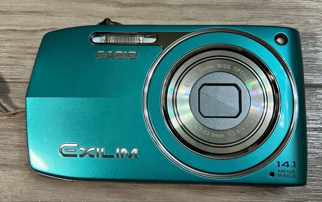 CASIO EXILIM EX-Z2300デジカメ エメラルドグリーン動作確認済 - メルカリ