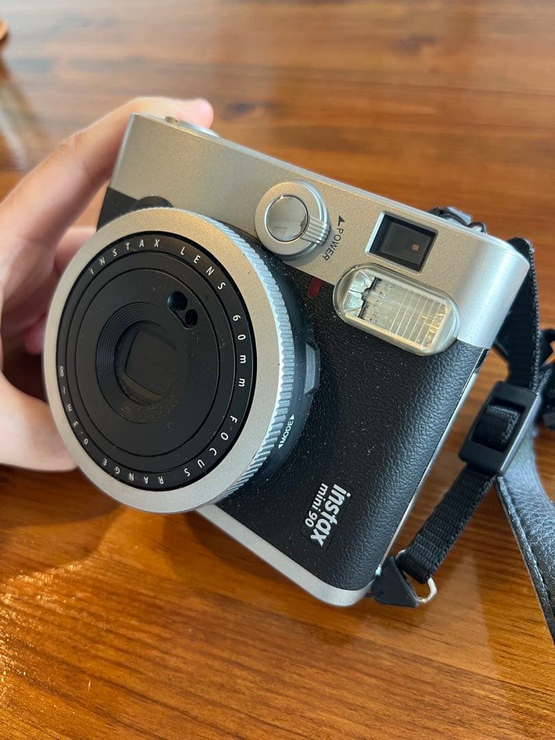 ジャンク品〙FUJIFILM instax mini 90 ネオクラシック - メルカリ