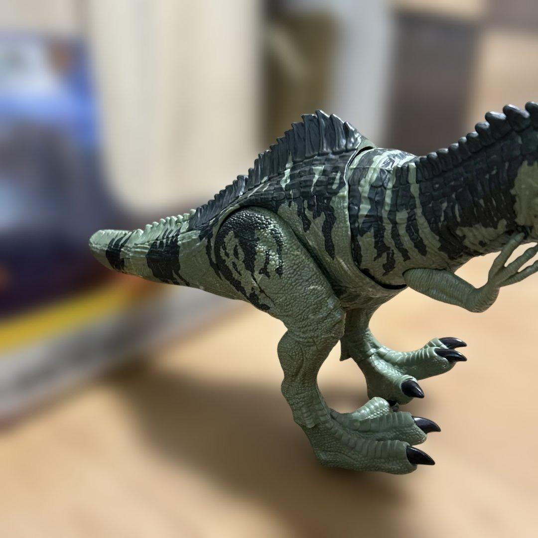 ジュラシックワールド スーパーかみつき！ほえるギガノトサウルス