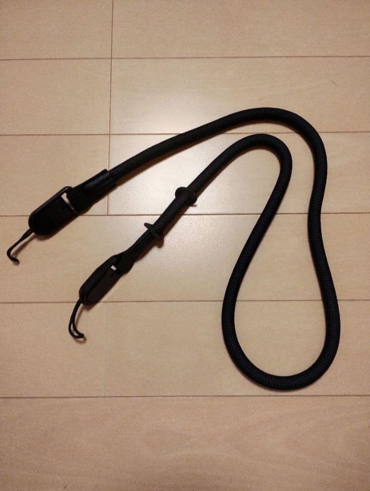 SONY α6400 パワーズームレンズキット おまけストラップ付きの通販はau