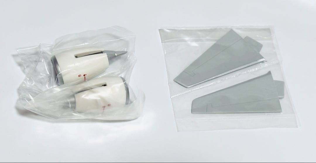 JALUX 1/130 B737-400 JTA マブヤー塗装 - メルカリ