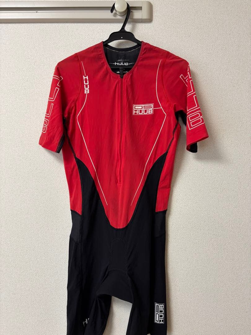 HUUB トライスーツ XS レッド×ブラック レース使用10回未満 - メルカリ